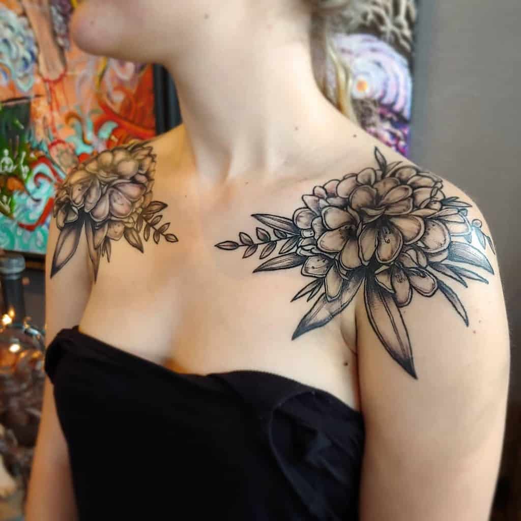 blackwork flower shoulder tattoo jessaholliday