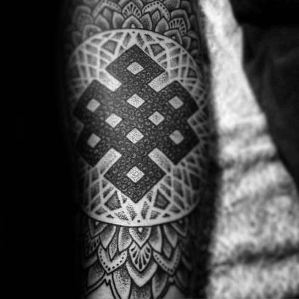 Blackwork Guys Endless Knot Pattern Sleeve Tattoo