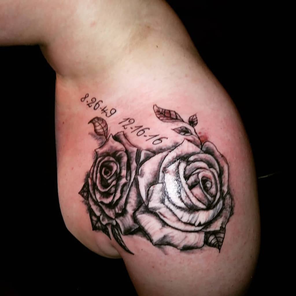 blackwork rose shoulder tattoos wendellcaswell