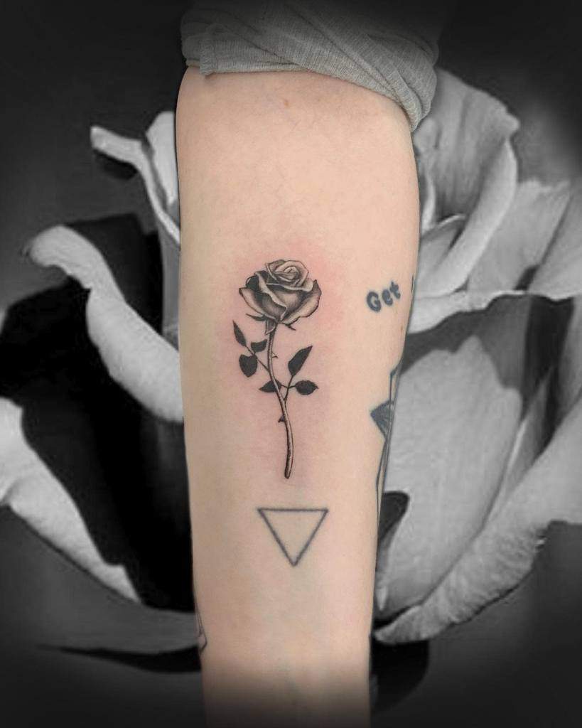 blackwork simple rose tattoos fancyschmansy