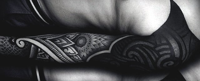 3KREUZEs brutal heavy abstract blackwork tattoo  iNKPPL  Blackwork tattoo  Geometric sleeve tattoo Half sleeve tattoo stencils