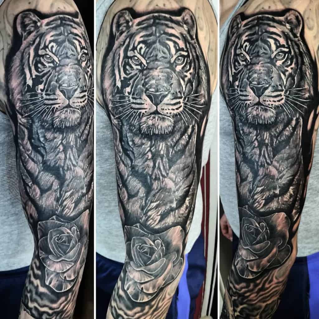 Top 61 Best Tiger Rose Tattoo Ideas - [2021 Inspiration Guide]