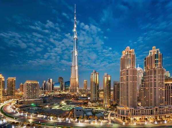 Dubai,,Uae,,December,31,,2013,Burj,Khalifa,At,The,Magical