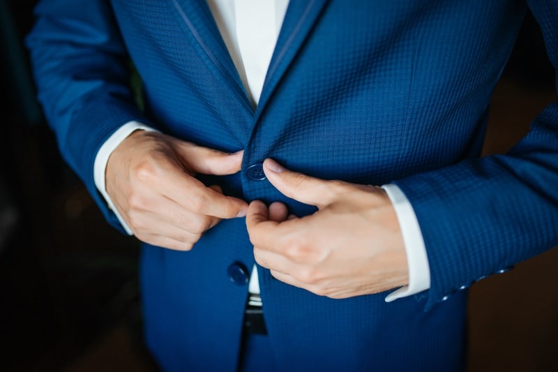 button-suit-fashion-tip-for-men