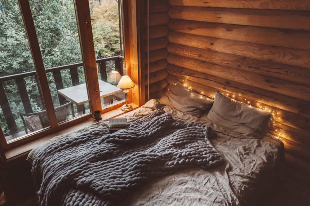 Cabin Or Log House Rustic Bedroom Ideas 3