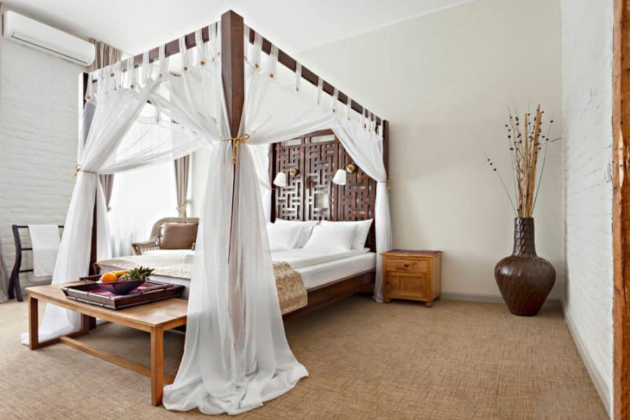 Canopy Bed Curtain Ideas