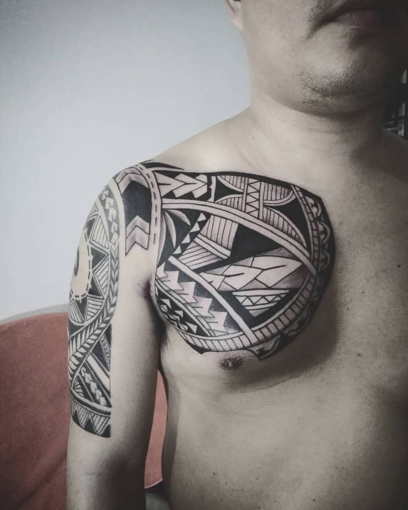 chest polynesian tribal tattoo dennishermosa