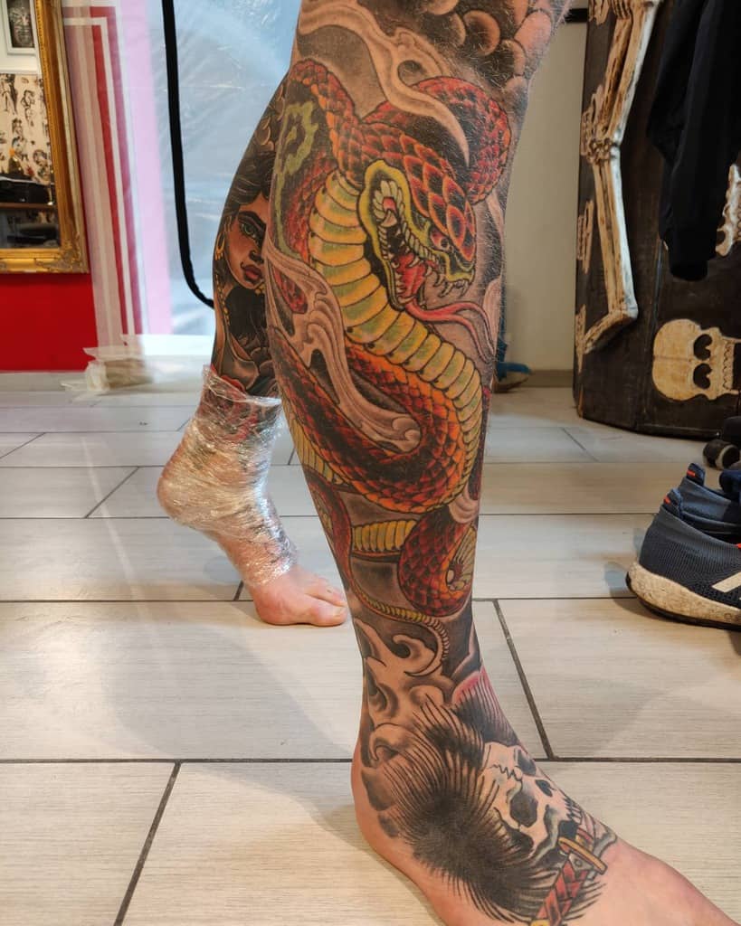 cobra-neo-traditional-leg-sleeve-tattoo-artfactorytattoo_valby