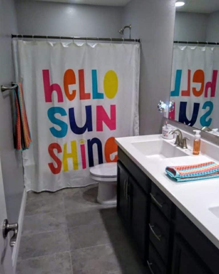 colorful-kids-bathroom-ideas-heavymetalhomemaker-768x960.jpg