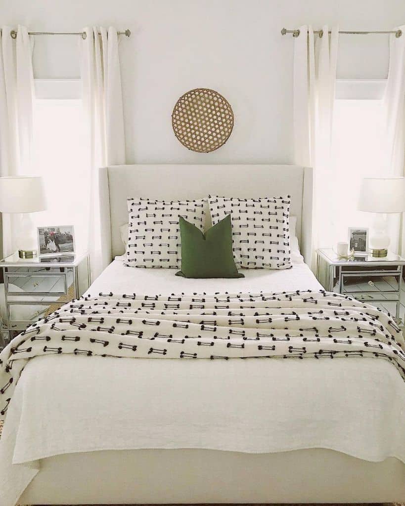 contemporary white bedroom ideas hellomommode