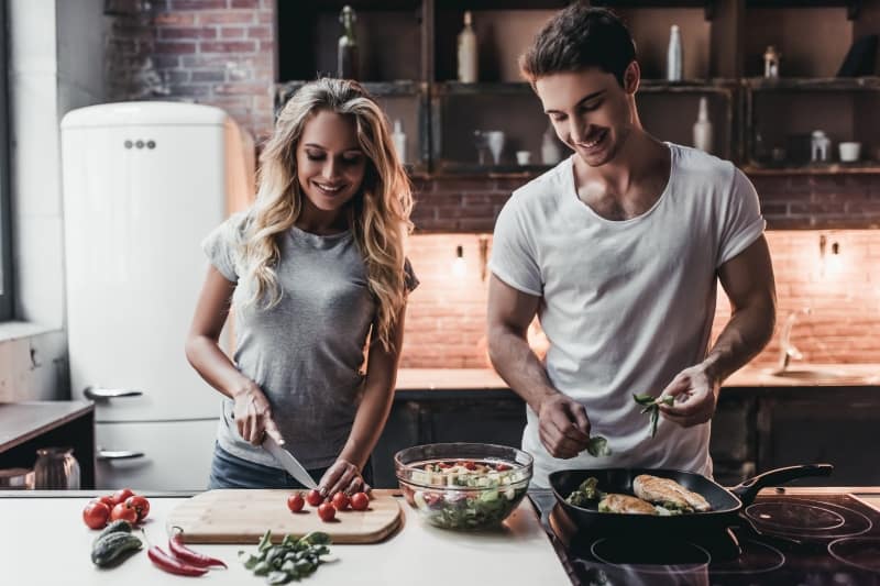 cook a meal together rainy day date ideas