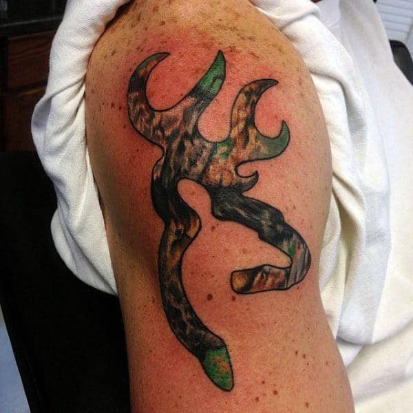 Cool Camo Browning Male Tattoo On Upper Arm