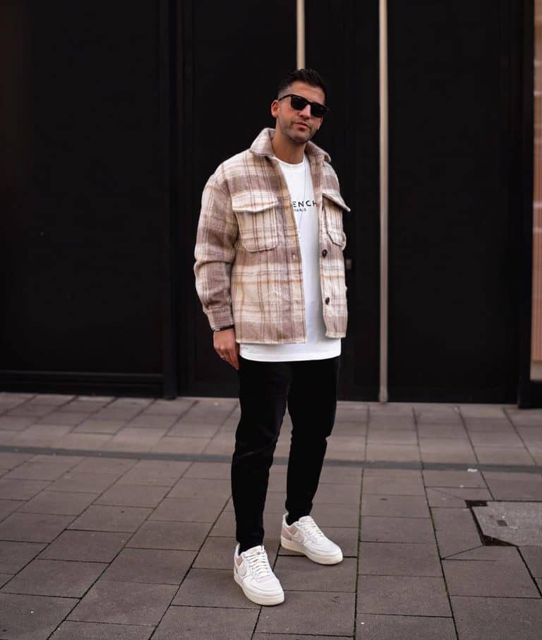 53 Best Streetwear Outfits for Men and Women [2024 Guide]
