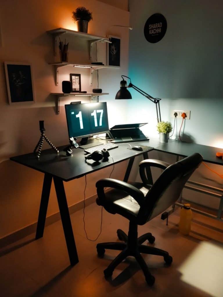 Innovative Ideas for Designing a Functional Bedroom Office