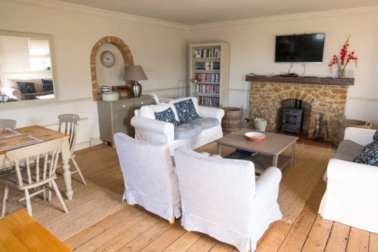 60 Farmhouse Living Room Ideas for a Timeless Appeal
