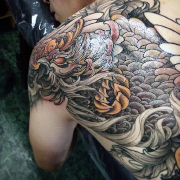 Creative Men's Phoenix Tattoo On Back
