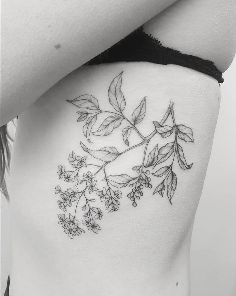 delicate-female-tattoo-madlen.tattoo