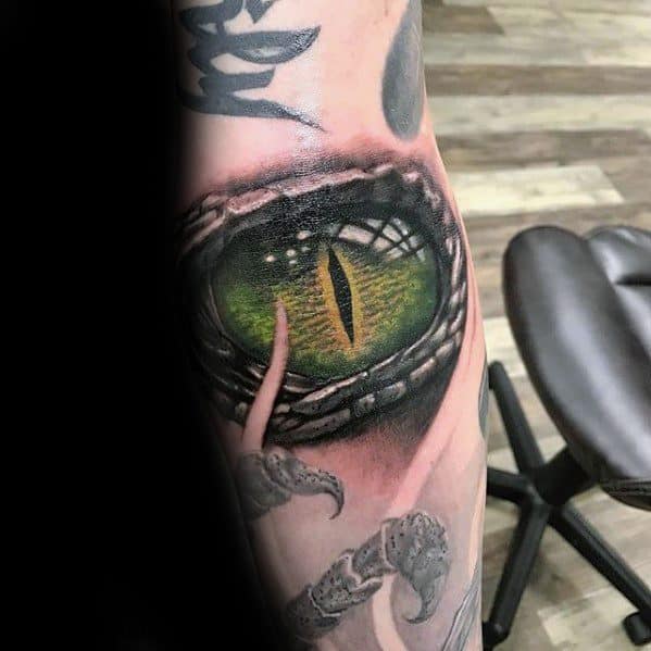 Ditch 3d Dragon Eye Realistic Tattoos Male