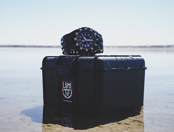 Diving Watch Reviews Luminox Scott Cassell Deep Dive Special Edition 1526
