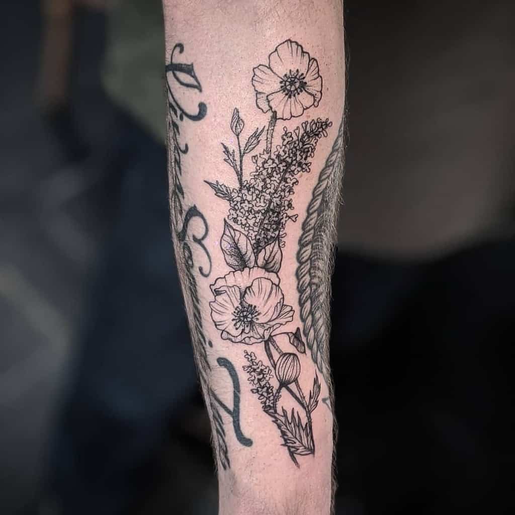 dot-work-poppy-black-and-grey-lilac-tattoo-anastasia.tattooer