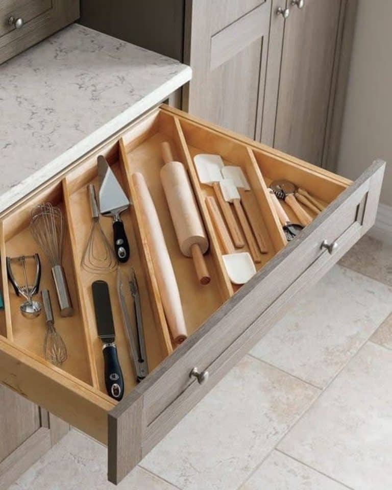 Innovative Kitchen Storage Ideas for an Organized Space