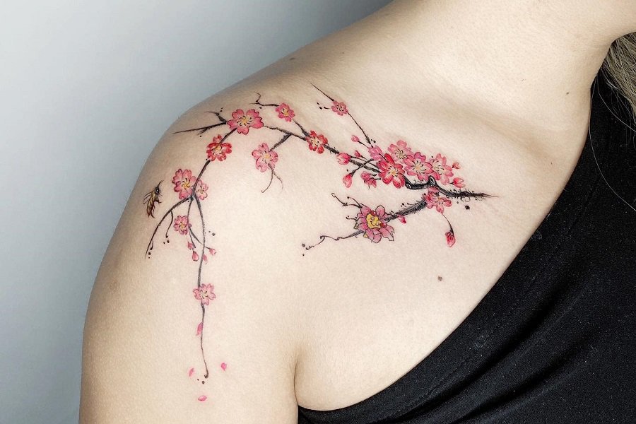 Top 43 Best Flower Shoulder Tattoo Ideas – [2021 Inspiration Guide]