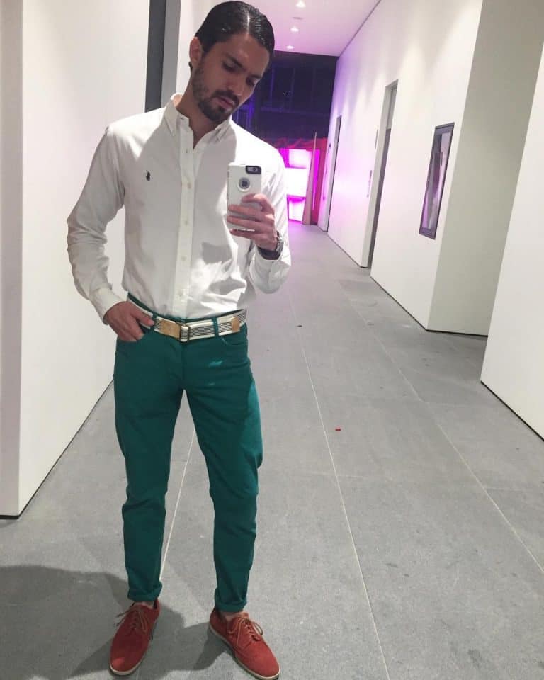 53 Best Men’s Green Pants Outfits [2024 Style Guide]