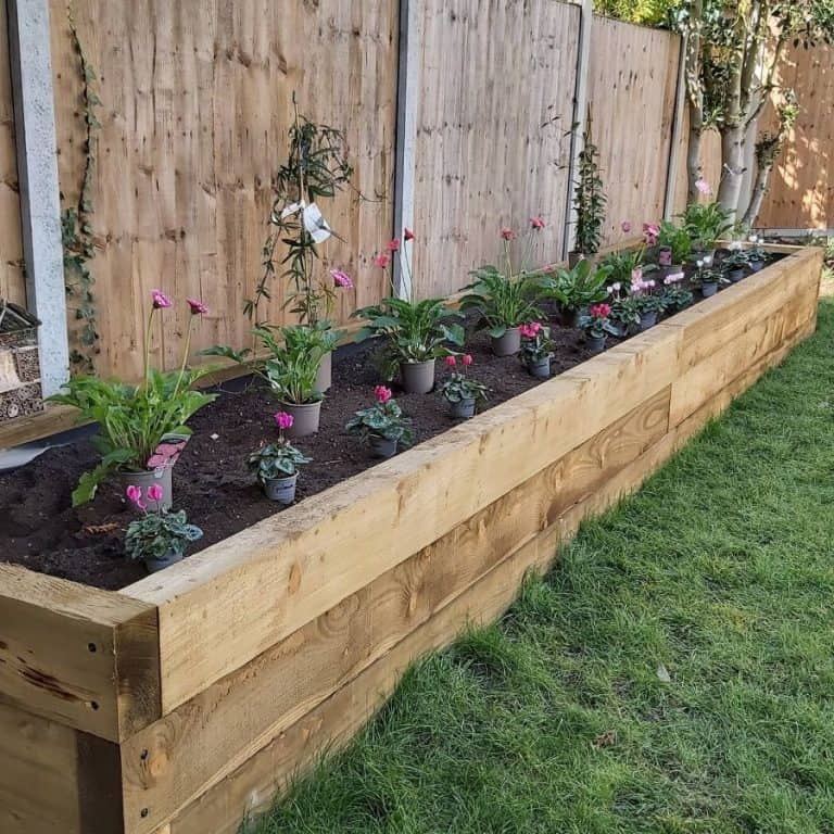 Practical and Stylish Raised Garden Bed Ideas