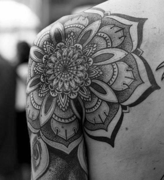Flower Mandala Shoulder Tattoo Ideas For Gentlemen