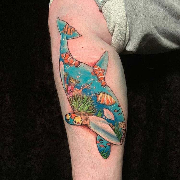 Fresh ink full color ocean tattoo leg tattoo
