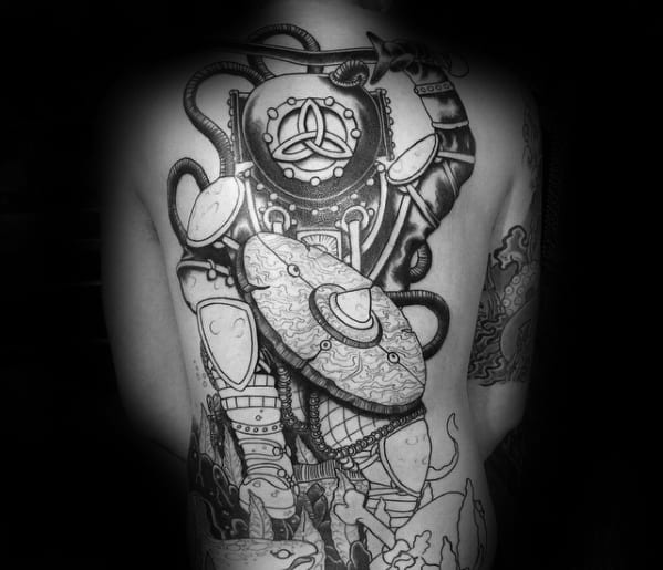 Full Back Celtic Knot Artistic Male Diver Tattoo Ideas