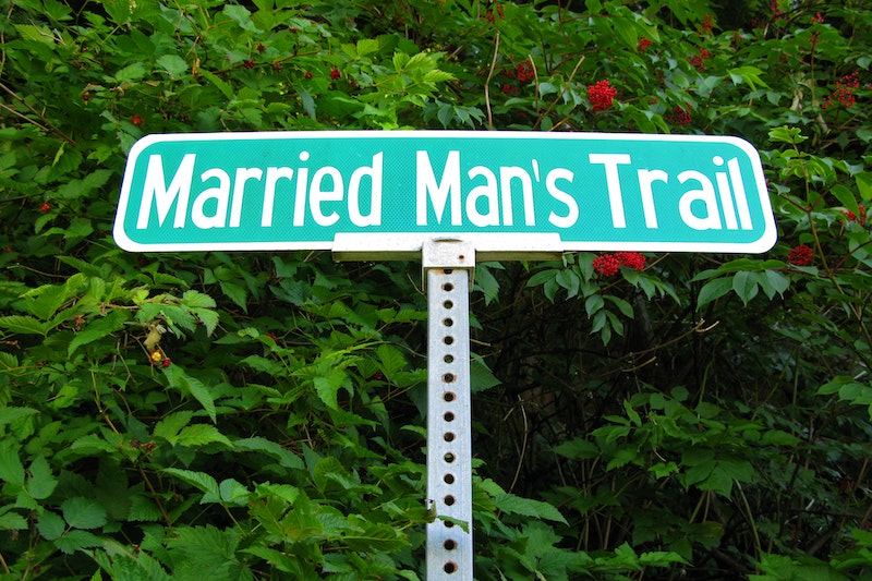 25 Funny Signs That Will Give You a Chuckle
