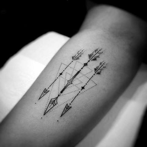 Geometric Arrow Mens Tattoo Designs