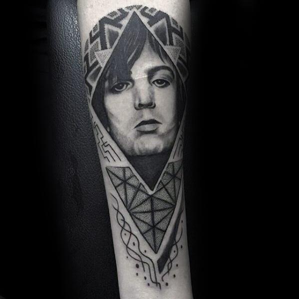 Tattoo en honor a Pink Floyd | By Andrés Martínez | Facebook