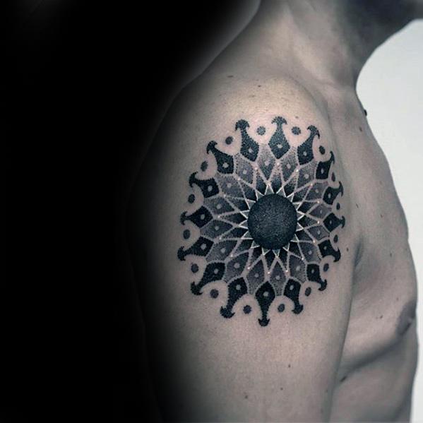 Geometric Pattern Star Small Manly Shoulder Tattoos For Men