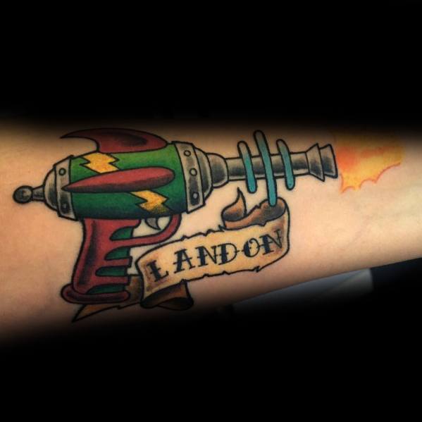 A lil pistol from this past weekend. . . . . . . . #pdxtattoo #pdx #tattoo  #pdxtattoos #traditionaltattoo #pistoltattoo #portland #portl... | Instagram