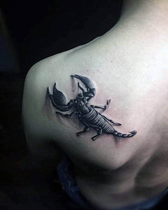 Guy With Cool Scorpion 3d Shoulder Blade Tattoo