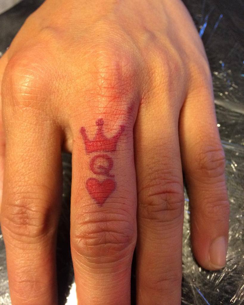 Pin by Sadie Burge on Tattoos | Crown finger tattoo, Finger tattoo designs, Finger  tattoos