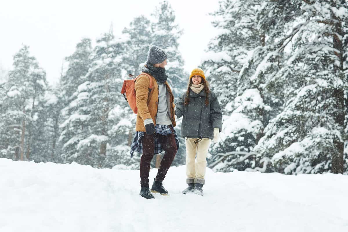 hiking date to experience this winter