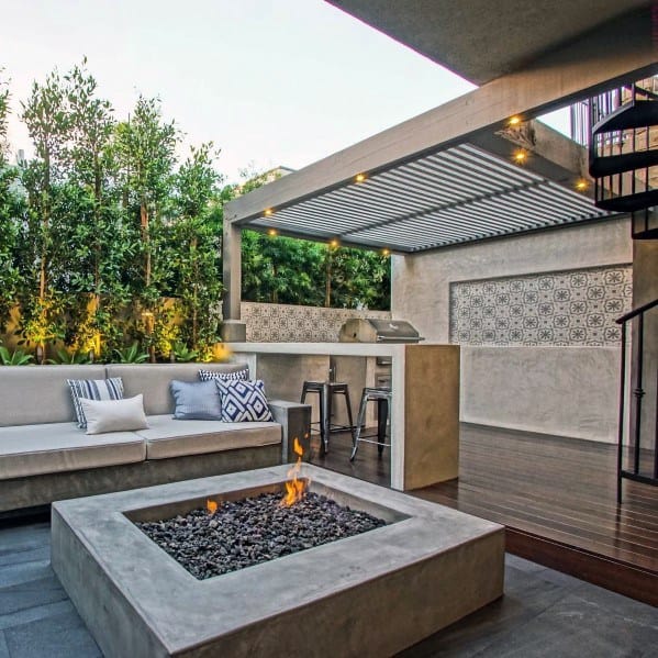 Stylish Deck Roof Ideas For A Perfect Outdoor Retreat