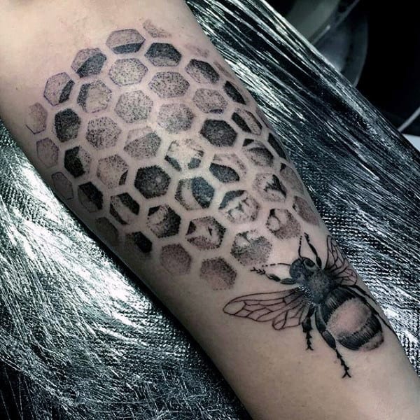 Aggregate 79 bee tattoo with honeycomb  thtantai2