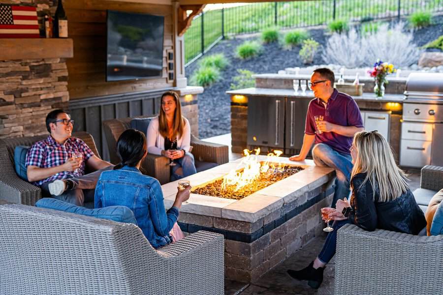 5 Features that Instantly Elevate Your Garden