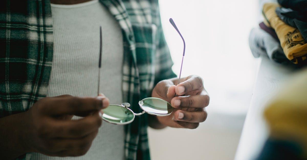 Small Accessories, Big Impact: The Items That Define Men’s Everyday Comfort