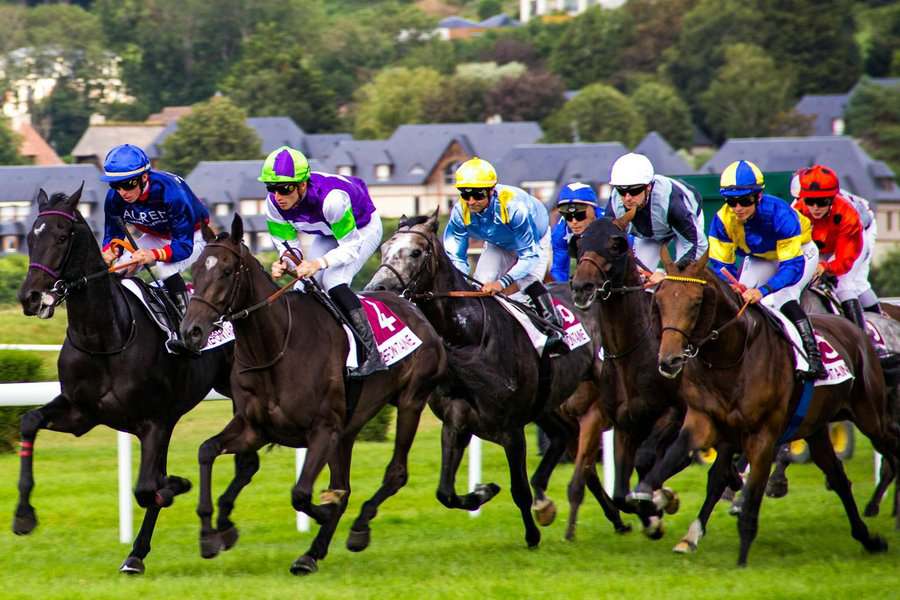 Inside the World’s Most Luxurious Horse Races