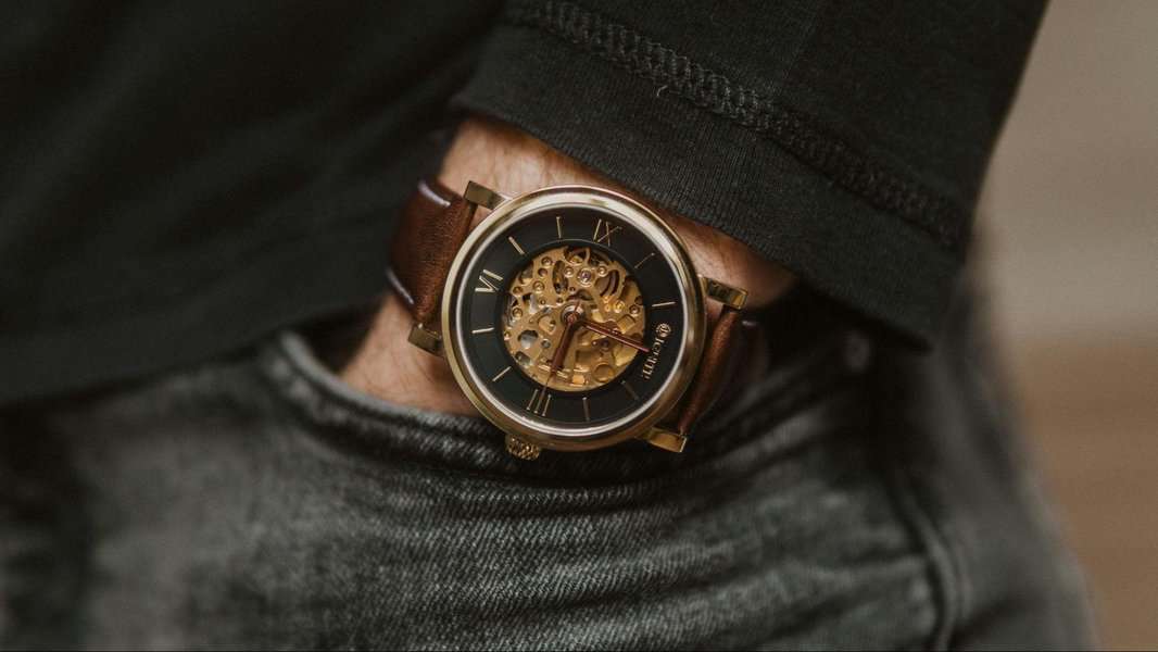 Investment Accessories Every Modern Gentleman Needs in 2025