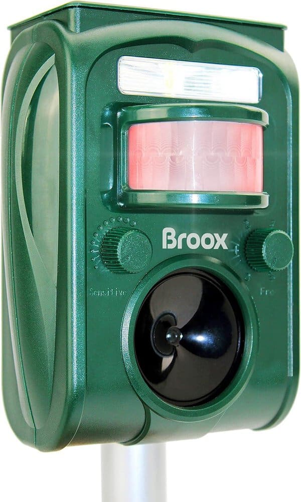 Broox - Solar cat repeller