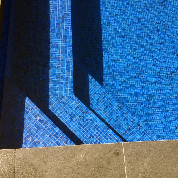 Impressive Blue Swimming Pool Mosaic Tile Ideas