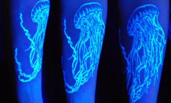 Incredible Glow In The Dark Tattoo Of Jellyfish With Uv Ink