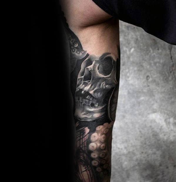 18 Amazing Skull Tattoo Designs  Club Tattoo