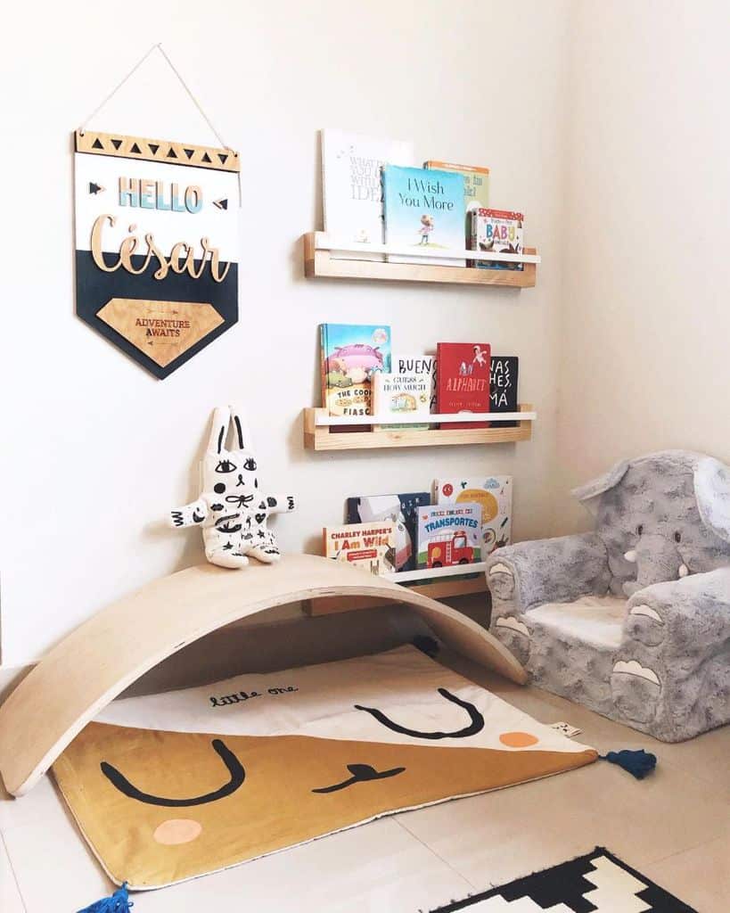 kids reading nook with wall bookcase
